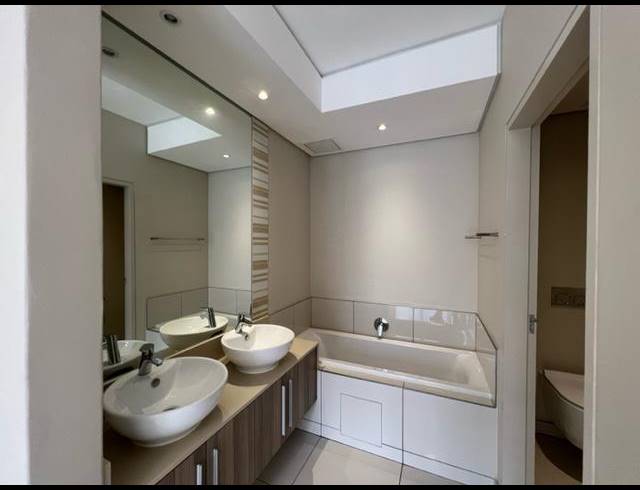 2 BEDROOM PROPERTY TO RENT IN ROSEBANK